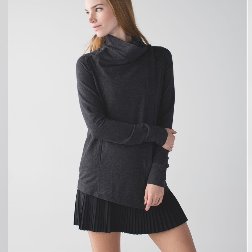 Lululemon Lululemon Coast Wrap- size 2-
Heathered Mod Black